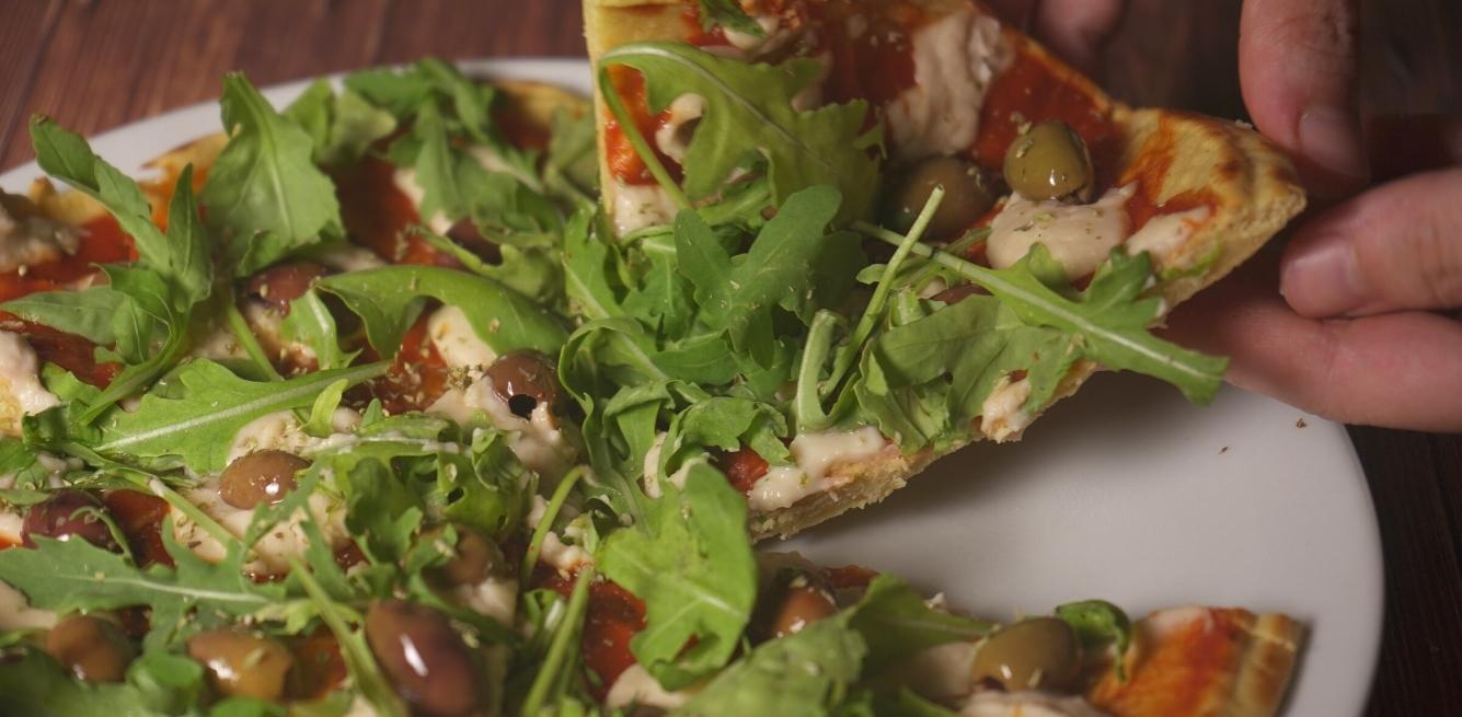 Pizza proteica in padella